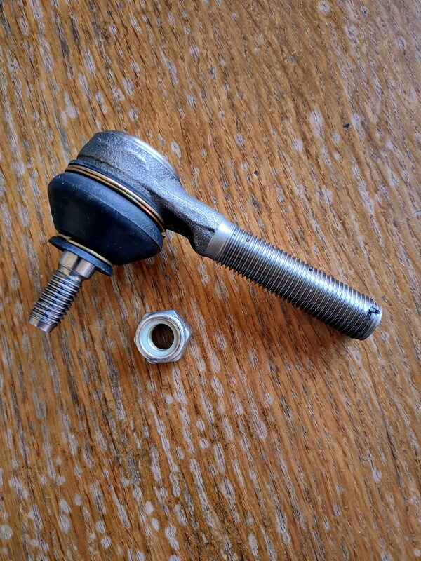 M530 Track Rod End
