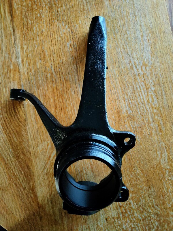 Front Suspension Upright Murena Left Used Front Suspension Upright Murena Left Used