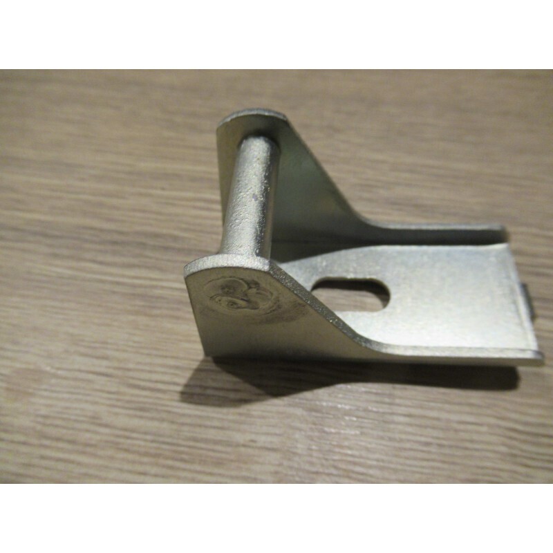 Tailgate Striker T-16