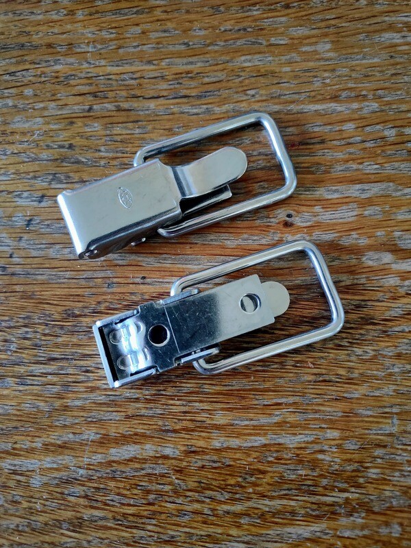 Over Centre Clips for Rear Glass M530 Pair