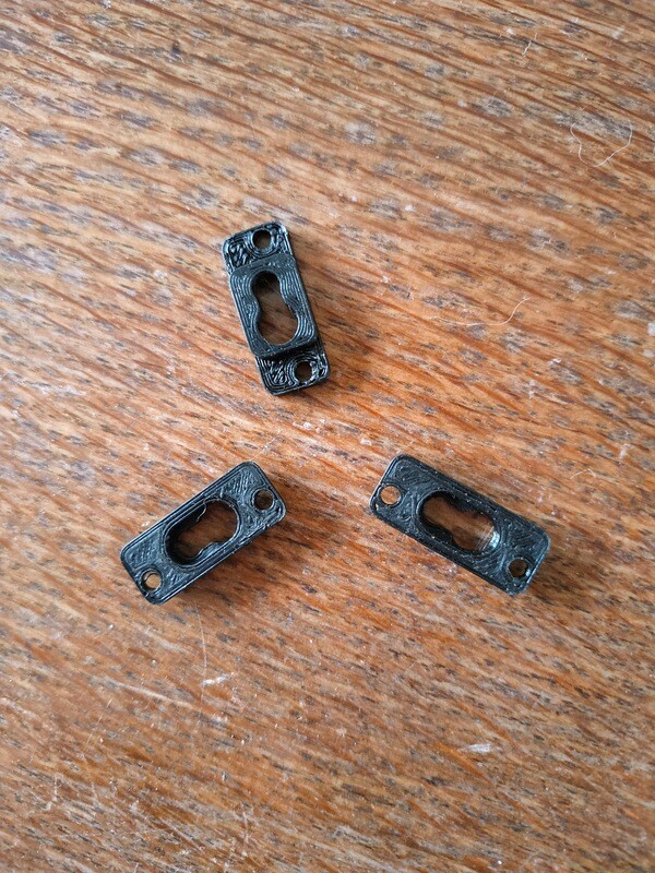 Headlamp Retaining Clips Murena