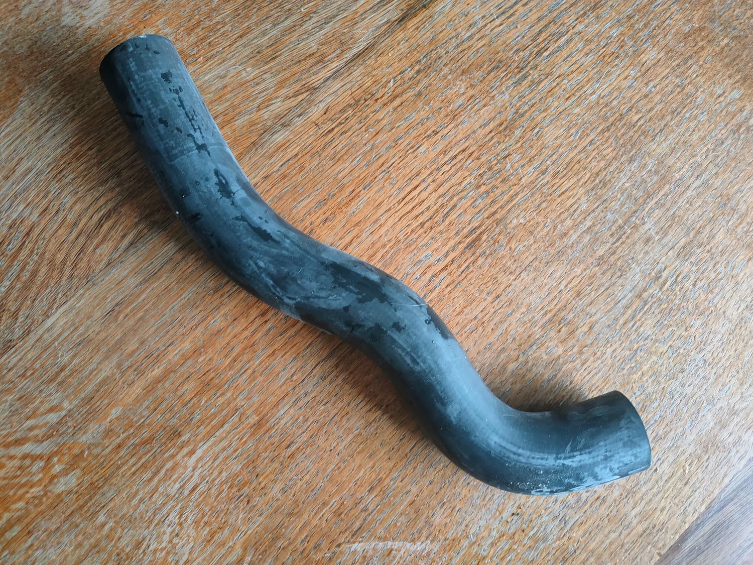 Cooling Hose  016418500 2.2 Engine/Underfloor Pipes (2 required)