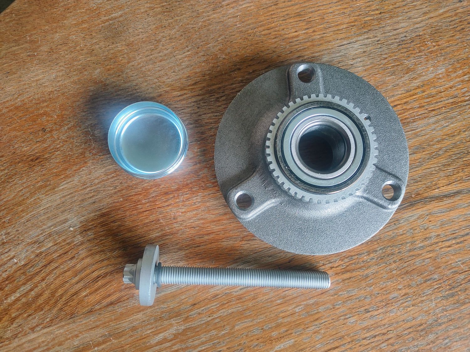 Front Wheel Bearing with ABS Reluctor