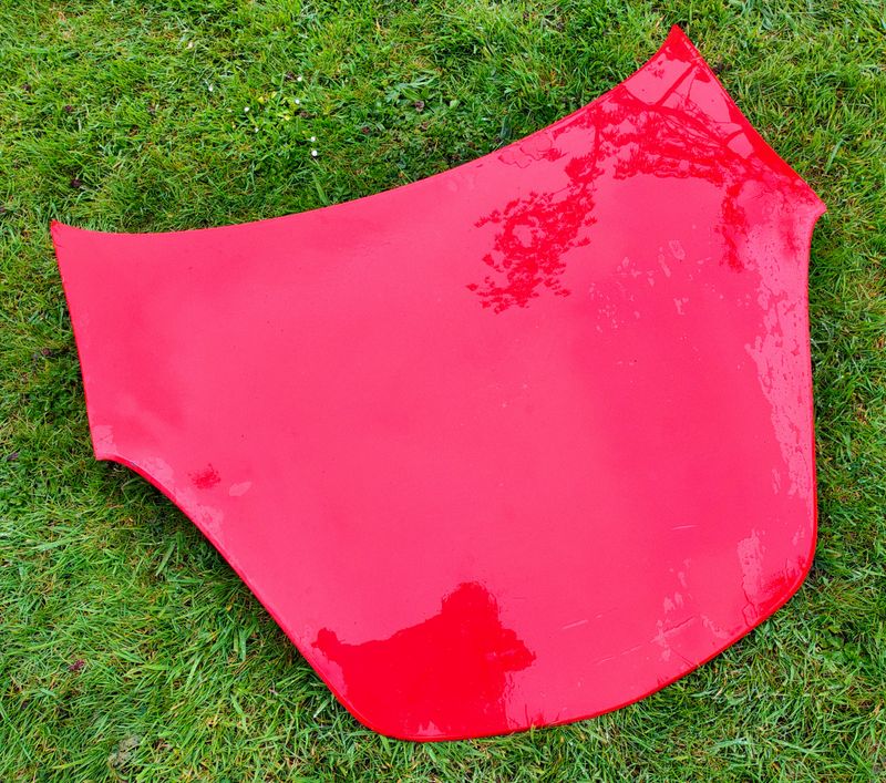 Bonnet Red
