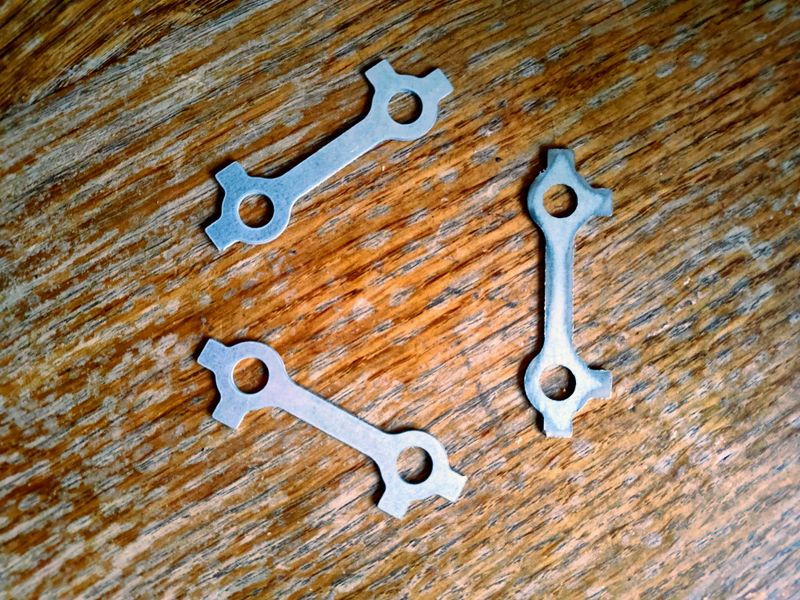 Driveshaft Nut Locks for 6 Hole Shaft M530