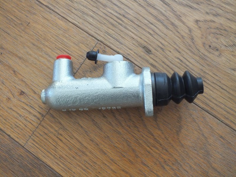 Clutch Master Cylinder M530