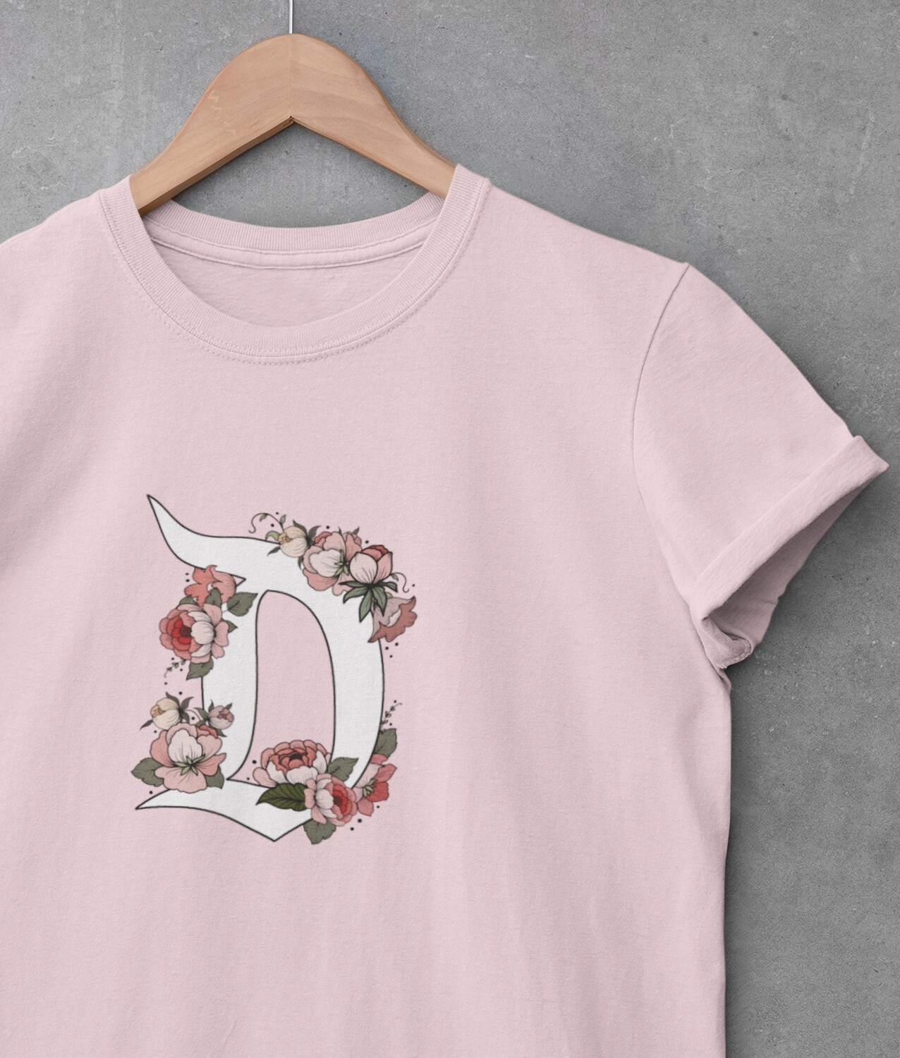 Floral Disney D Women&#39;s T Shirt