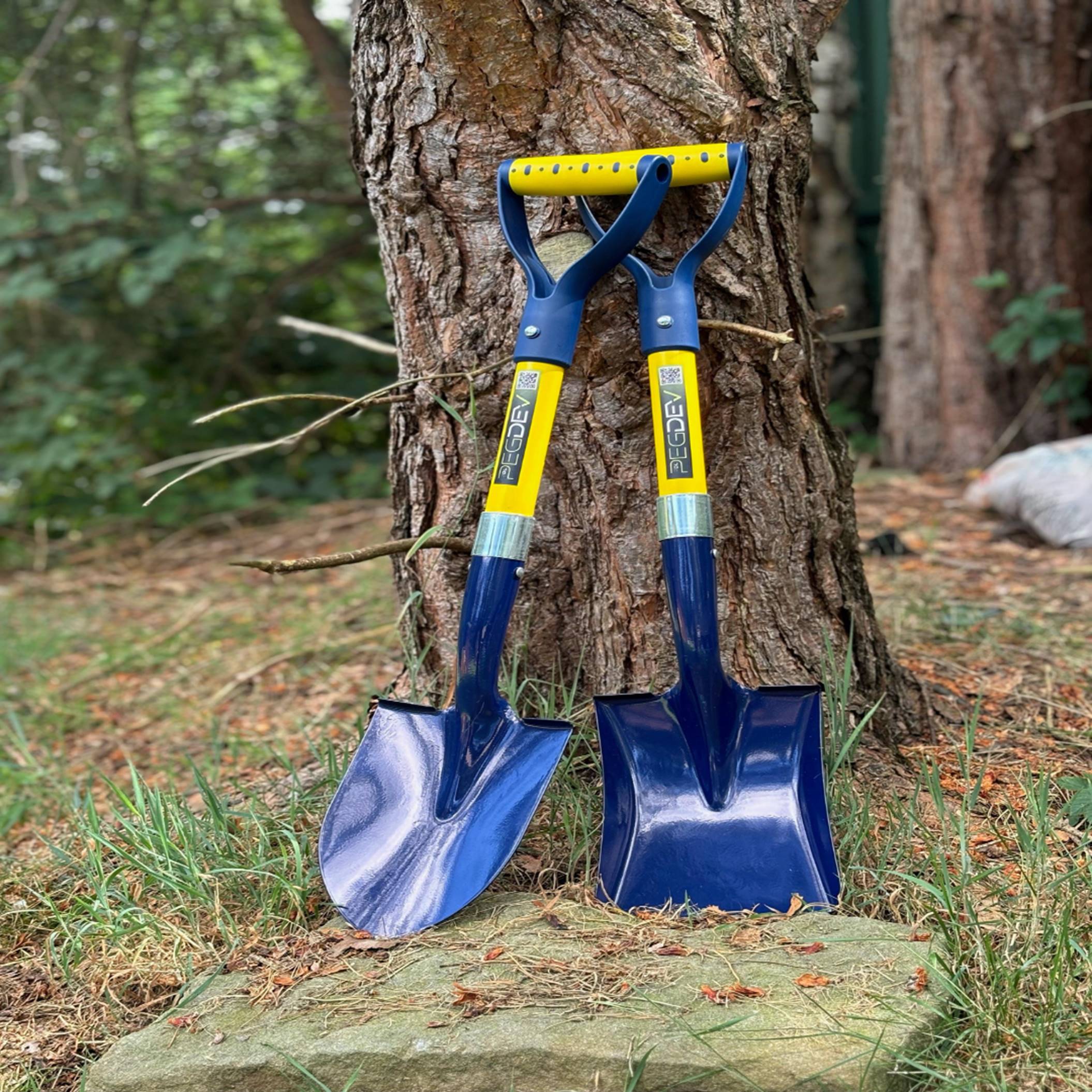 Kids' Shovel Set, Includes Square & Round Mouth Shovels with Lightweight Handles, Perfect for Playtime and Garden Fun