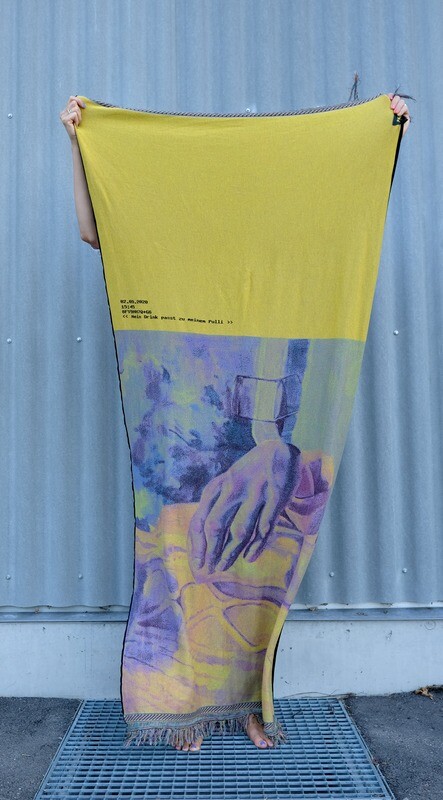 Mein Drink passt zu meinem Pulli, 2021, Feinstrick (Baumwolle), 88 x 180cm, 17er Edition