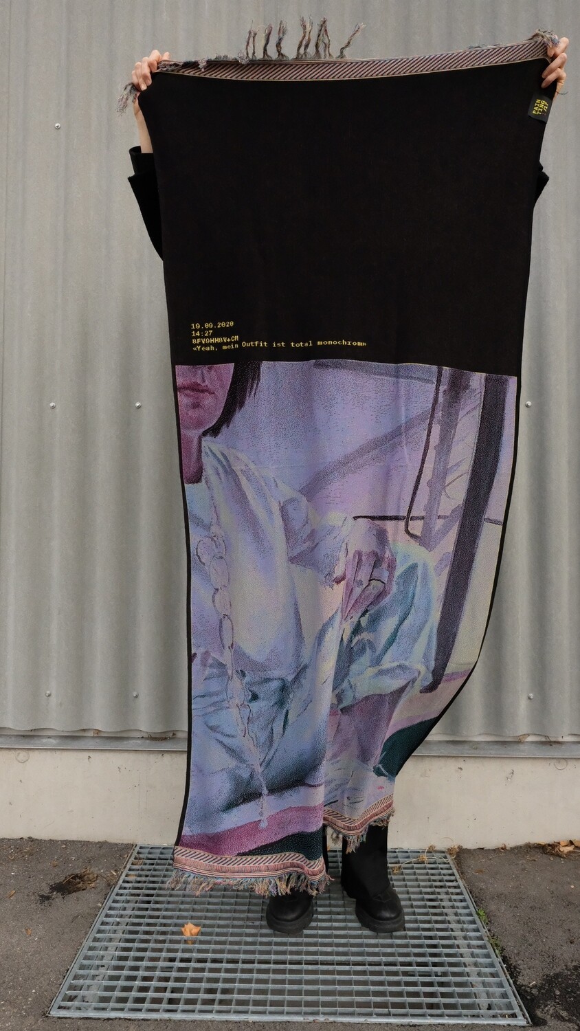 Yeah, mein Outfit ist total monochrom, 2022, Feinstrick (Baumwolle), 88 x 180cm, 17er Edition