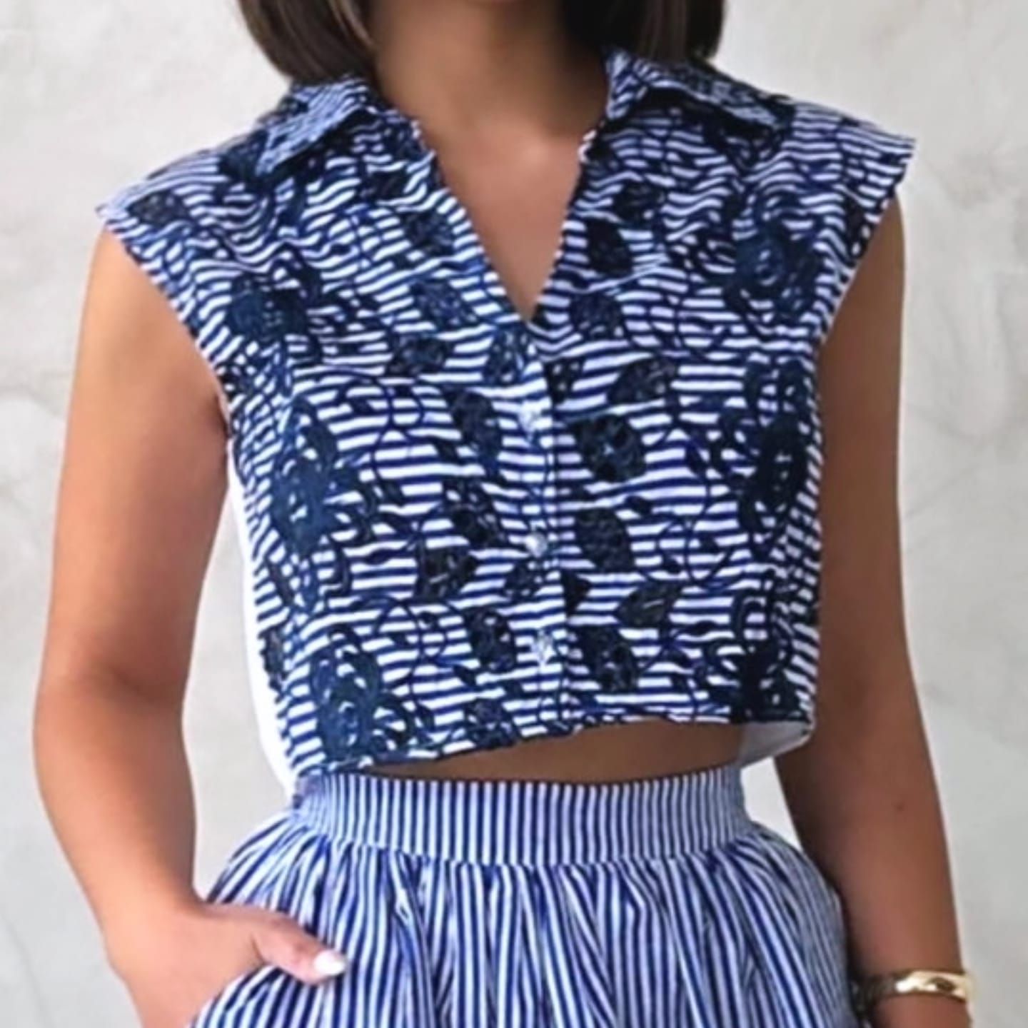 Blusa Rendada Azul