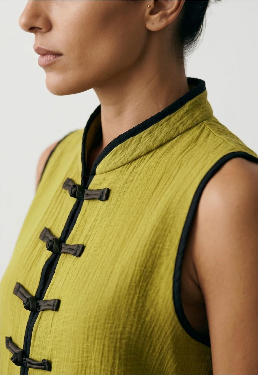Oriental vest