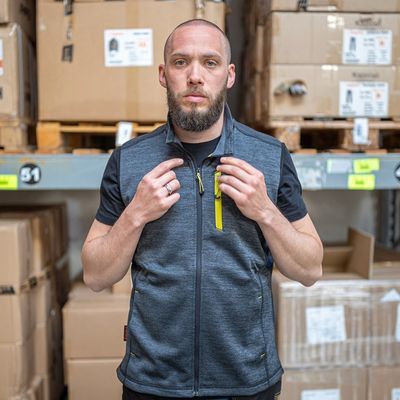 Gilet in pile tecnico bicolore Kapriol Slick grigio e nero con tasche a zip