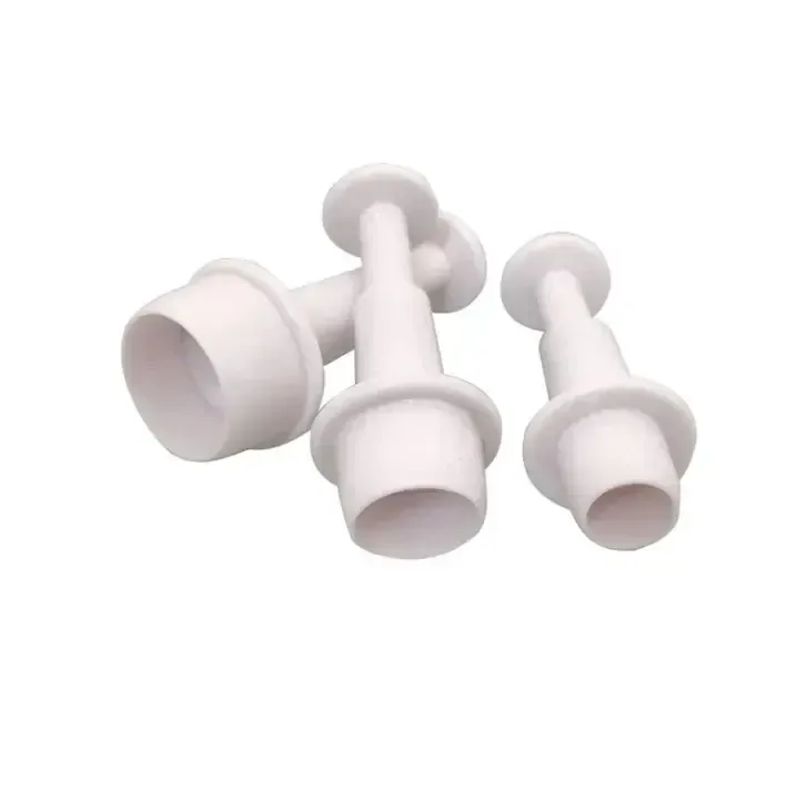 Mini Plastic Round icing Cutter set  x 1  I588