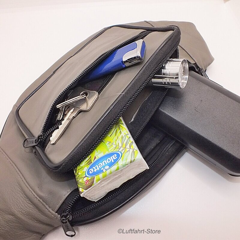 Bauchtasche mit Fronttasche grau, weiches Nappa Leder Bauchtasche mit Fronttasche grau, weiches Nappa Leder