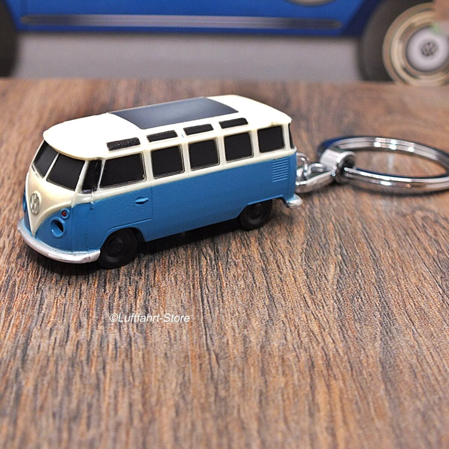 Schlüsselanhänger VW Bus Bully T1, blau mit LED-Lampe