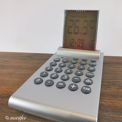 Multifunktionaler-Wecker mit Taschenrechner, Thermometer