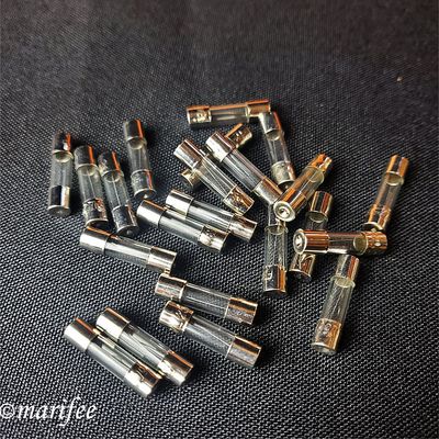 Feinsicherungen, 5 × 20 mm 10 Stück F4AL 250 V