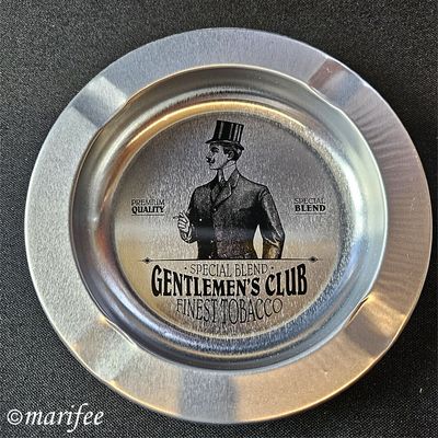 Metall-Aschenbecher, Motiv 1920-er Jahre, 4 Ablagen