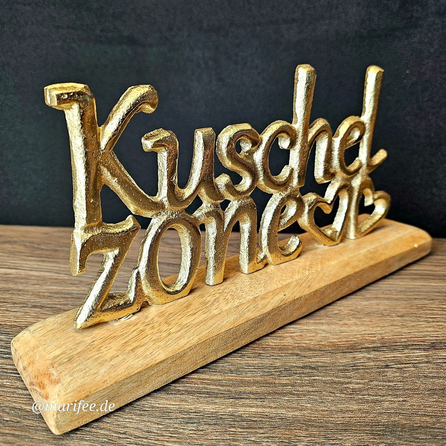 Metall-Schriftzug Kuschelzone, auf Holzsockel 230 × 105 mm