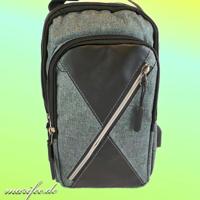 Umhängetasche/ Lässige Schultertasche mit USB Umhängetasche/ Lässige Schultertasche mit USB