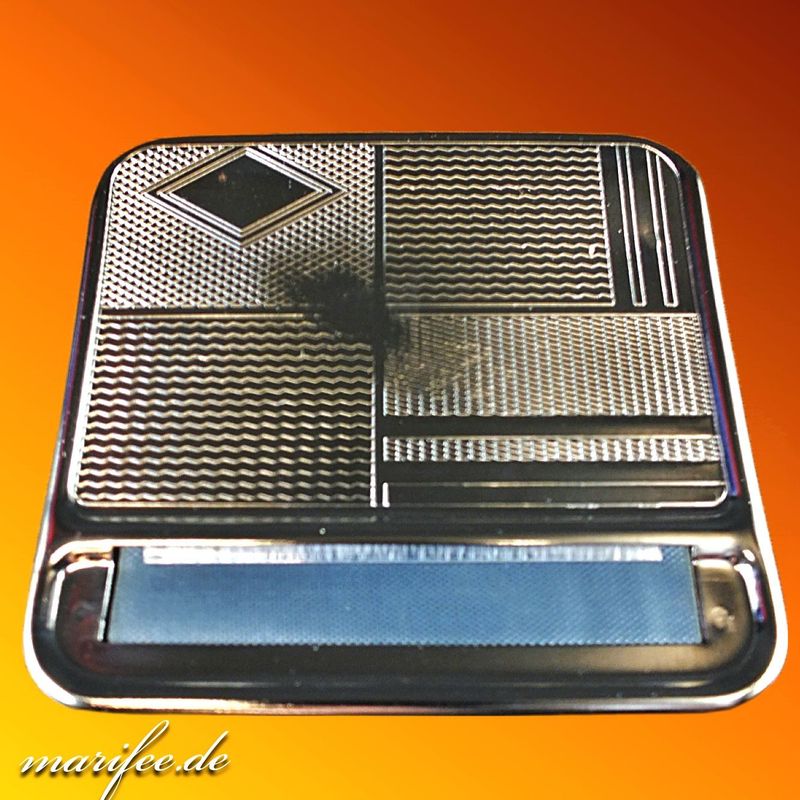 Edle Zigarettendrehmaschine, Metall, mit Deckelprägung Edle Zigarettendrehmaschine, Metall, mit Deckelprägung