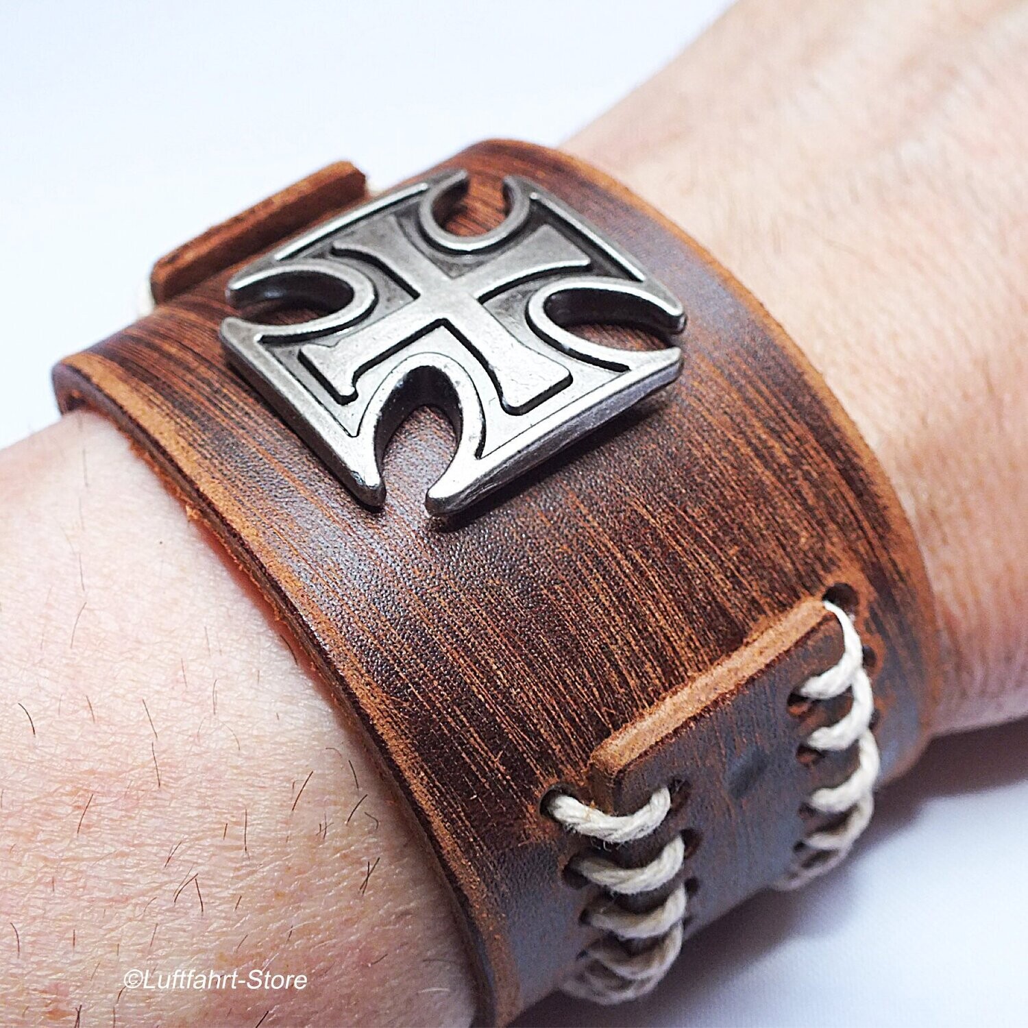 Breites Leder-Armband, Eisernes Kreuz, Biker, Vintage, Braun