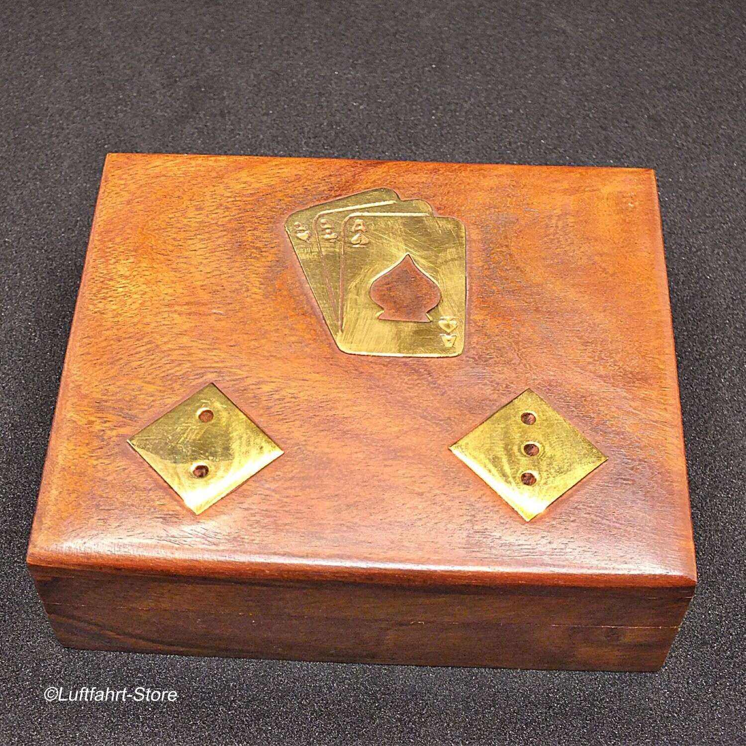 Würfel und Kartenspiel in einer Holzkiste aus Rosenholz Würfel und Kartenspiel in einer Holzkiste aus Rosenholz