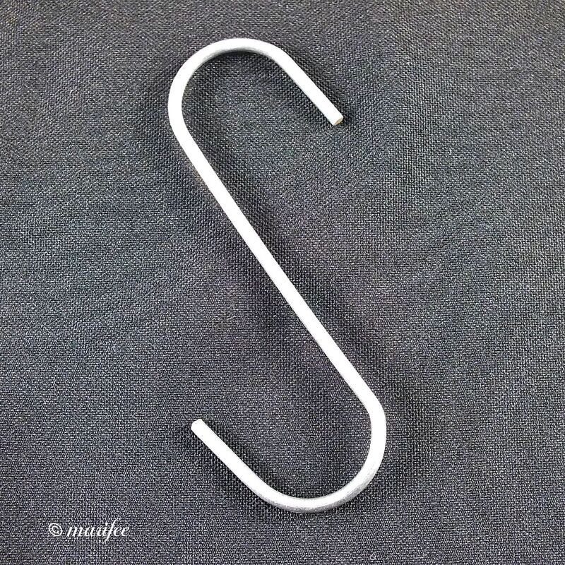 S-Haken symmetrisch, 1 Stück 92 x 65 x 2,8 mm, Metallhaken S-Haken symmetrisch, 1 Stück 92 x 65 x 2,8 mm, Metallhaken