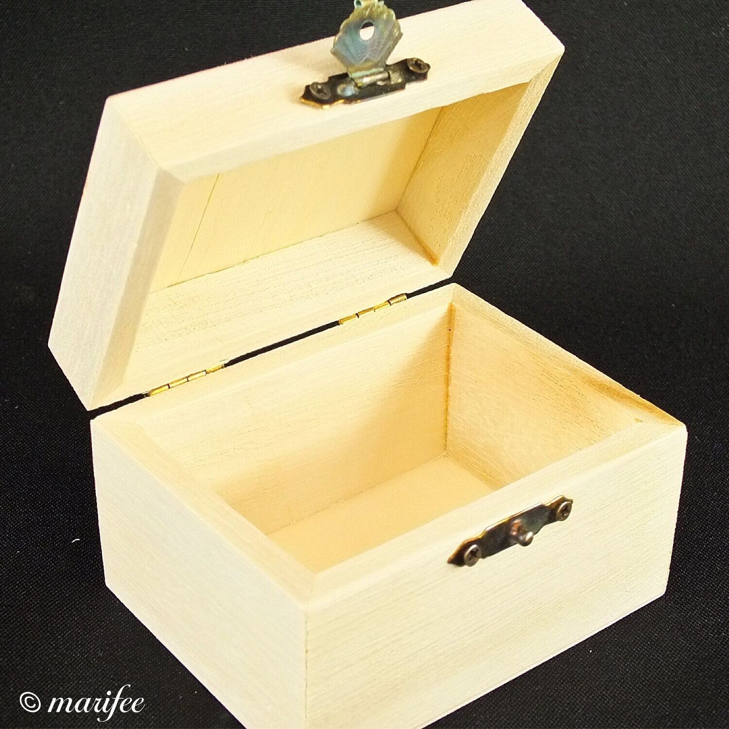 Holzkästchen, Geschenkbox, 90 x 70 x 59 mm Holzkästchen, Geschenkbox, 90 x 70 x 59 mm
