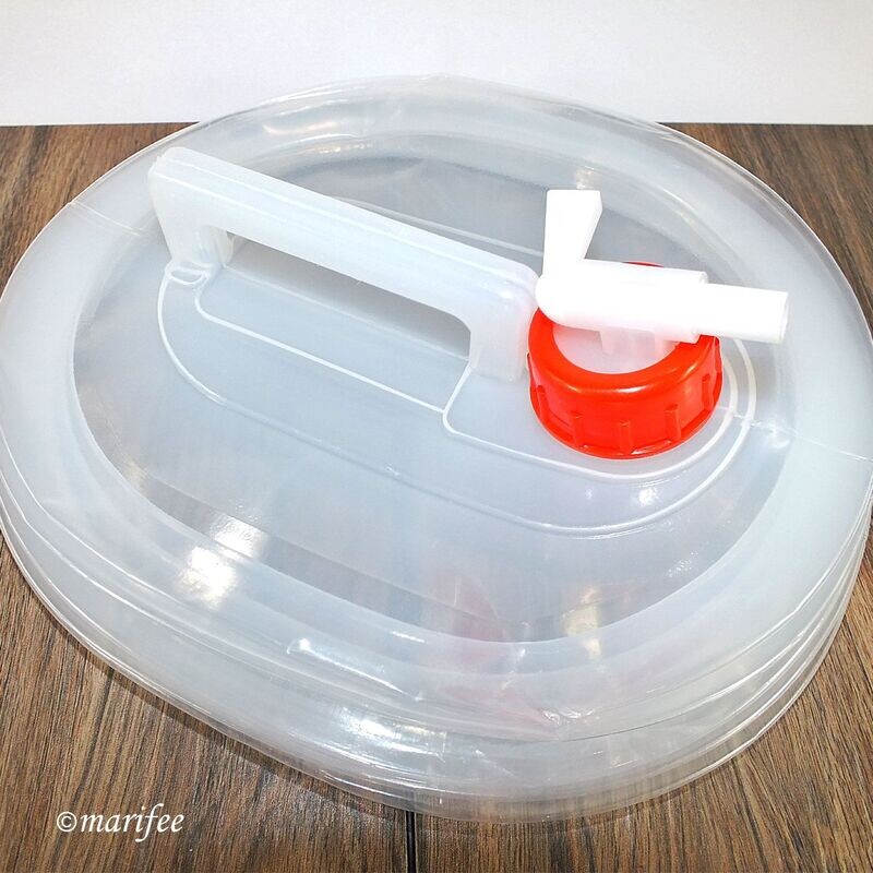 Faltbarer Wasserkanister 5 Liter mit Wasserhahn Faltbarer Wasserkanister 5 Liter mit Wasserhahn