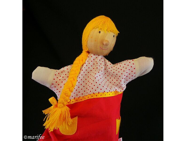Handpuppe Gretel, 30 cm aus Holz und Stoff, Puppenspiel Handpuppe Gretel, 30 cm aus Holz und Stoff, Puppenspiel