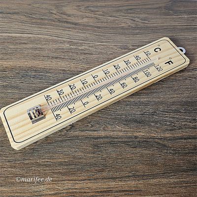 Grosses Holzthermometer Celsius und Fahrenheit Grosses Holzthermometer Celsius und Fahrenheit