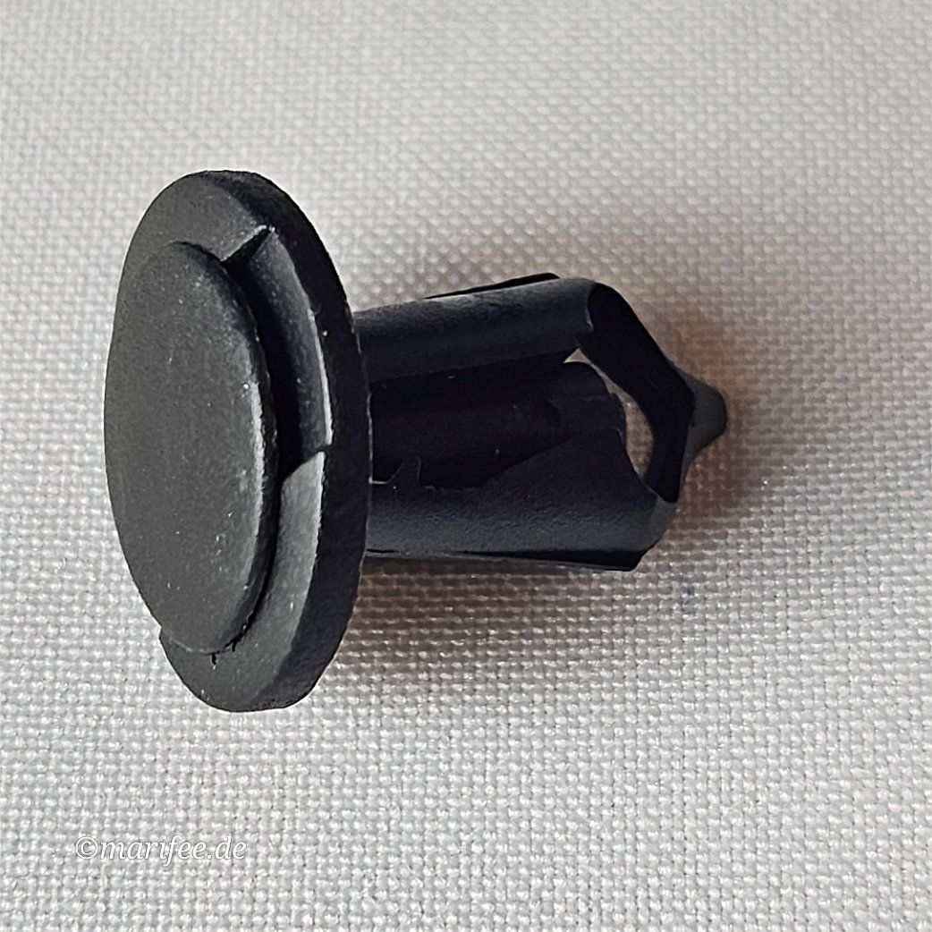 Kunststoff-Spreiznieten, 10 Stück 8,2 × 22 ×15 mm