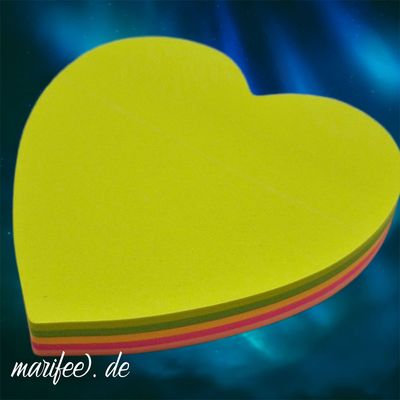Herzförmige Haftnotizen, 100 Blatt in 5 Farben, 70 × 70 mm Herzförmige Haftnotizen, 100 Blatt in 5 Farben, 70 × 70 mm