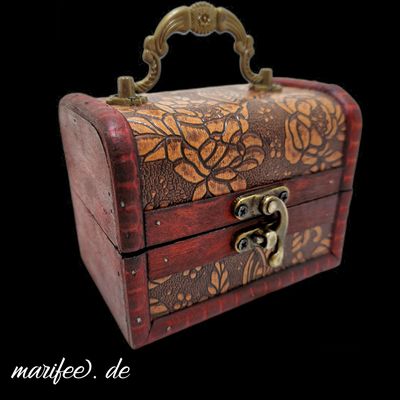 Holz-Truhe, Schatzkiste, Florales Prägemotiv, Kolonial
