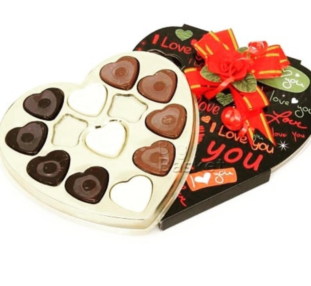 Romantic Chocolates LOVE
