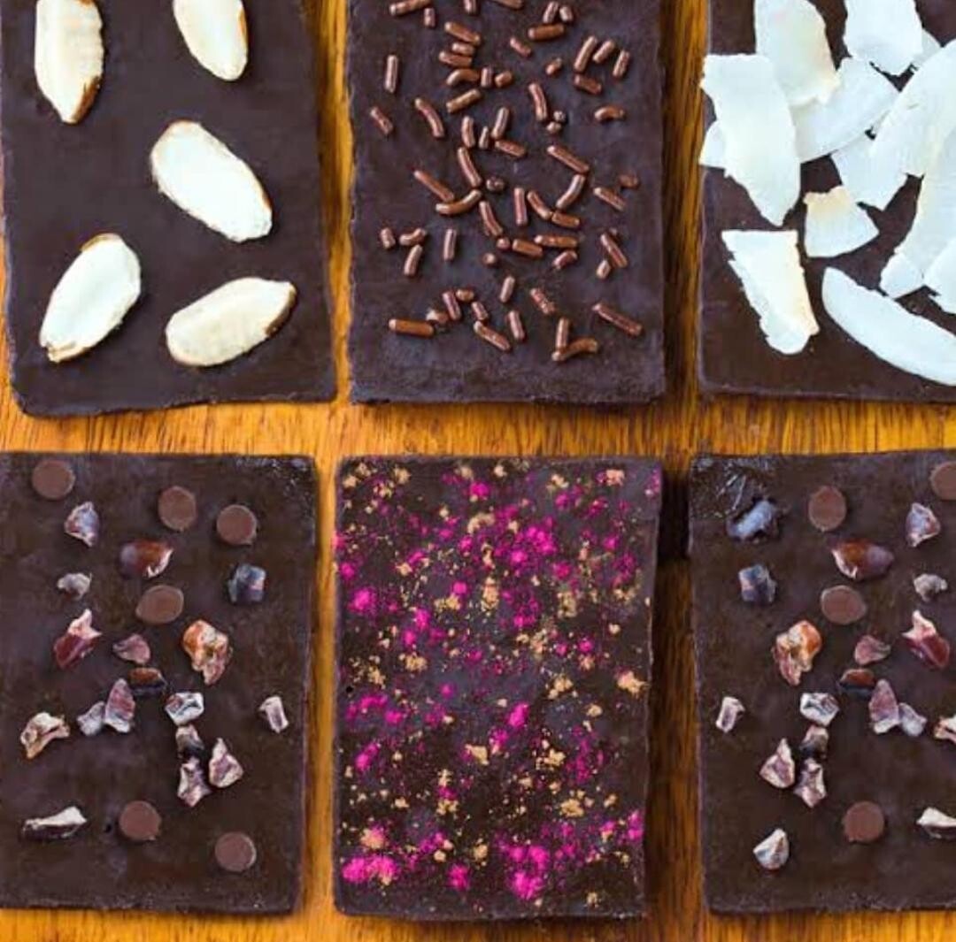 6 Flavors Chocolate Bar