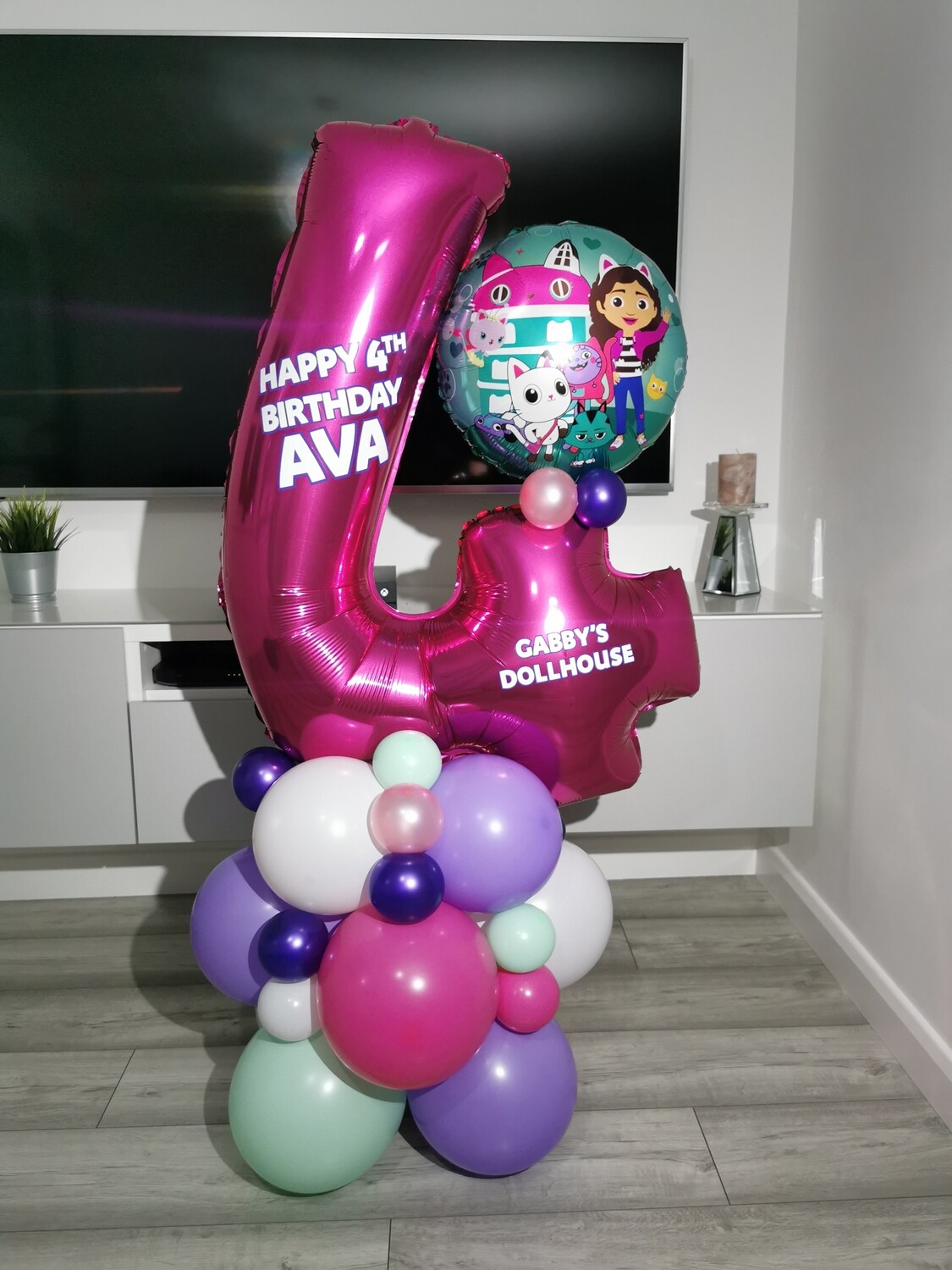 Gabby&#39;s Dollhouse Number Balloon Column