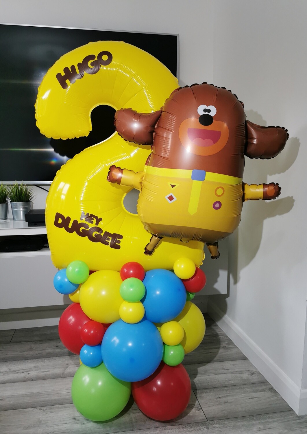 Hey Duggee Balloon Stack with Personalised Yellow Number