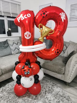 Manchester United Football Club Balloon Stack with Personalised Red Number