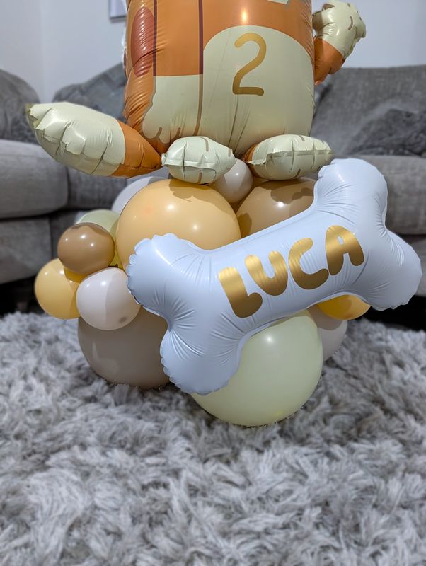 Personalised Giant Bingo Character Birthday Balloon Stack With Age