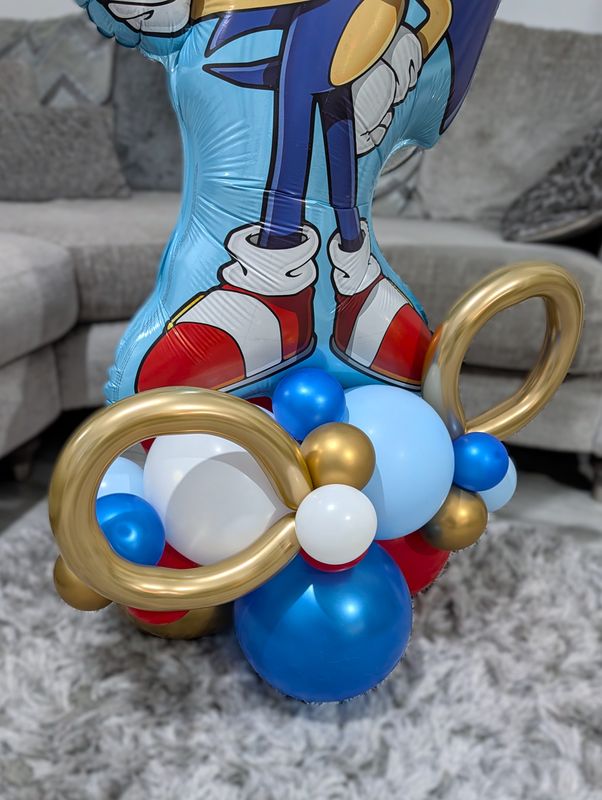 Personalised Giant Sonic Character Birthday Balloon Stack With Age