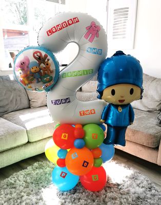 Pocoyo Balloon Stack with Personalised White Number Pocoyo Balloon Stack with Personalised White Number