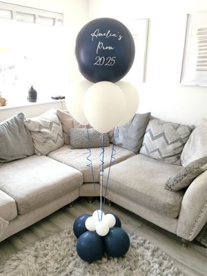 Design Your Own Personalised Pyramid Orbz/Globe Balloon