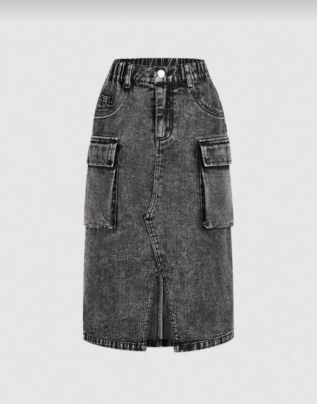 Street-Style Cargo Skirt