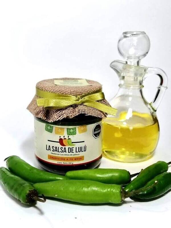 Chicharrón de chile serrano con aceite de oliva