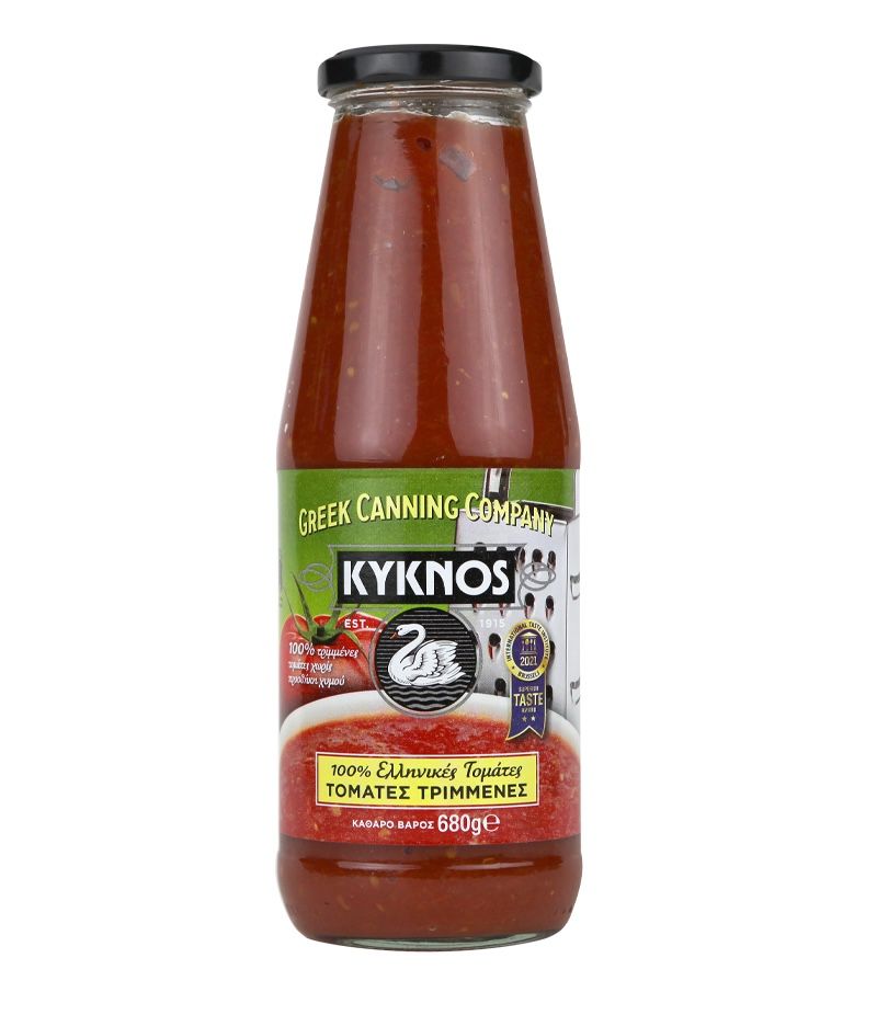 Crushed Tomatoes by Kyknos