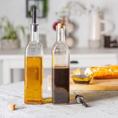 OIL &amp; VINEGAR