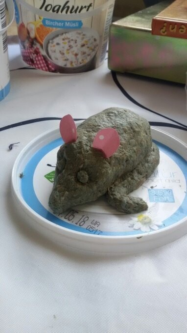 Papier Mache ,
2 x 3 hours ,
dates for groups by arrangement